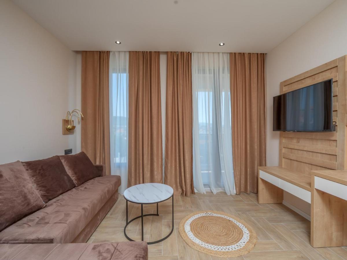 Hotel Diman 多布拉沃达 外观 照片